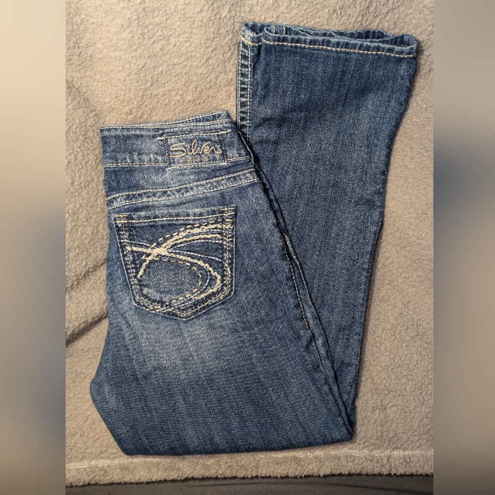 🩵Silver Jeans🩵 Y2K Suki Mid Rise Capri/Crop Women's Size 29